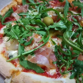 Goveđa pršuta pizza