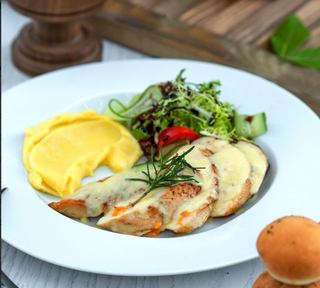 Piletina u umaku od sira