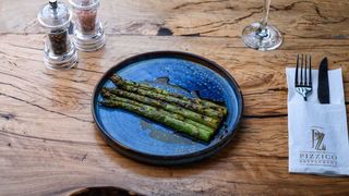 Asparagus la Gratar