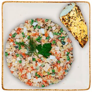 Олів'є з куркою 1 кг 