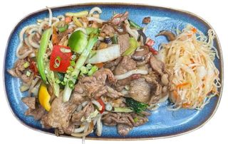 146E.Makaron udon z wieprzowiną