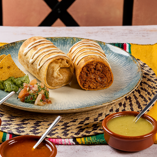 Burrito de birria de ternera