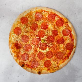 Peperoni pizza 32 cm