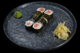 Сяке макі (100г)