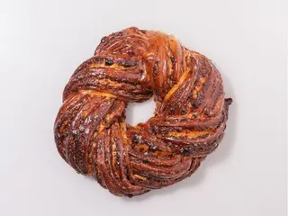 Калач різдвяний з горіховою начинкою (420g)