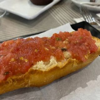 Pan Con Tomate Y Alioli