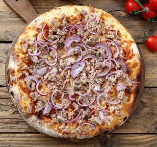 Pizza Tonno