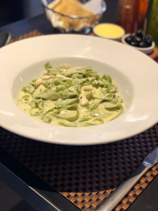 Tagliatelle Verde Al Pollo