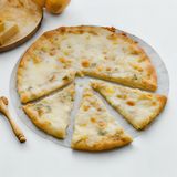 Pizza 4 Quesos (Familiar)