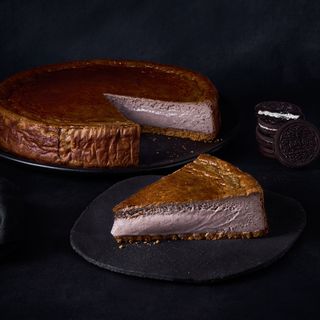 Tarta casera  de queso fundente con OREO