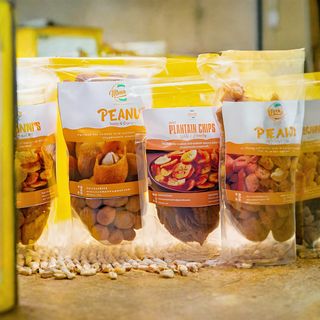Unripe plantain chips & Peanuts