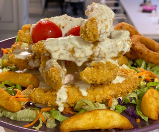 Pileći cornflakes zalogaji sa Gorgonzola sosom