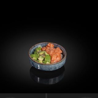 122A.Poké De Salmón y Aguacate