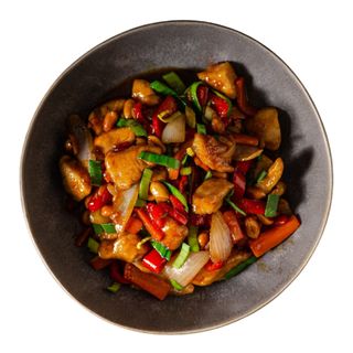 104. Pollo Salteado Con Verduras Y Salsa Japonesa