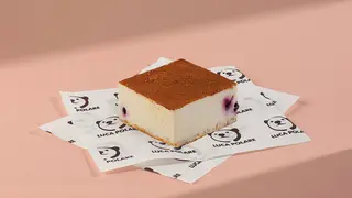 ჩიზქეიქი შავი მოცხარით