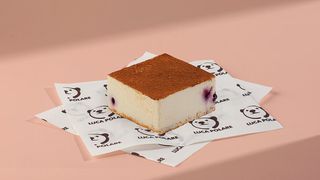 ჩიზქეიქი შავი მოცხარით