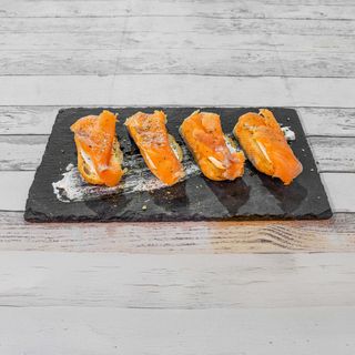 Crostini di salmone