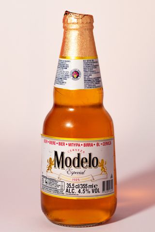 MODELO ESPECIAL CERVEZA