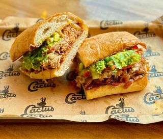 Torta Sandwicz z kurczakiem ACHIOTE