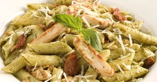 Penne Poulet Pesto