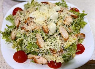 Салат "Цезарь" с курицей 