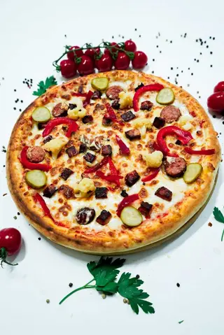Pizza cu "Carne la Garnita" Ø 30cm