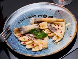 Млинець з бананом та нутеллою Glovo