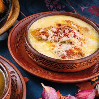 Șkmeruli cu sos de frișca