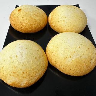 PANDEBONO X 4 