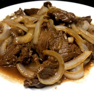 Ternera Con Cebolla