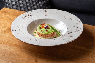 Tartar de somon cu avocado