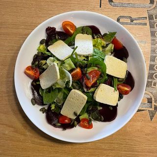 Carpacio de Sfecla Rosie si Tofu