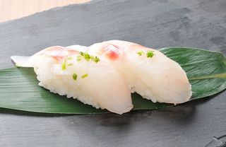 102. Nigiri suzuki