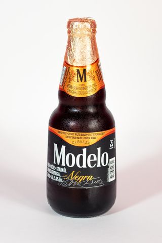 MODELO NEGRA CERVEZA