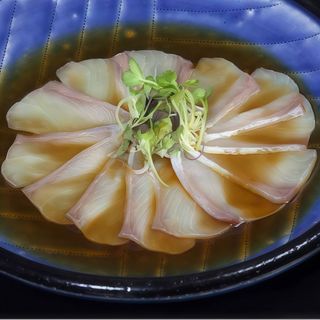 Carpaccio De Hamachi (12 Cortes)