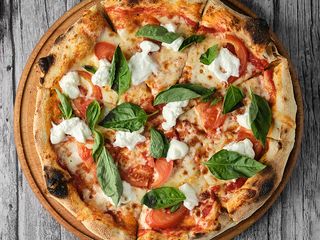 Піца Маргарита з бураттою 28см (28mm)