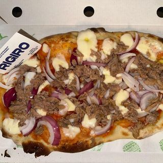 Pinsa Tonno E Cipolla