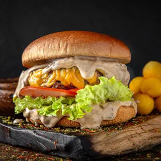 TRUFFLE BEEF BURGER