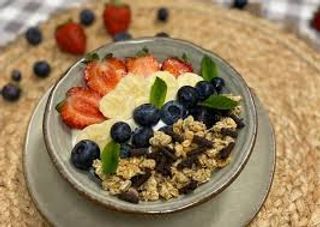 Yogur, Frutas Y Granola