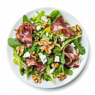 Ensalada De Cecina , Nueces Y Queso De Cabra