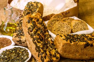 Pan Integral De Kamut Y Centeno Ecológicos Con Pipas De Calabaza 450G