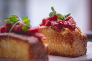 Especialidad de brioche de atún rojo