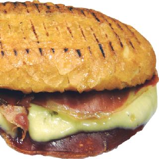 Entrepà de pernil duroc i formatge