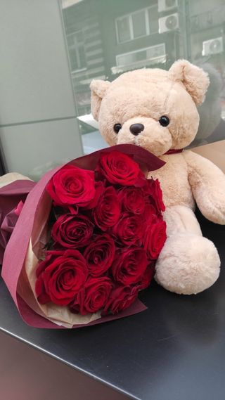 Buket 25 Crvenih Ruža sa Medom