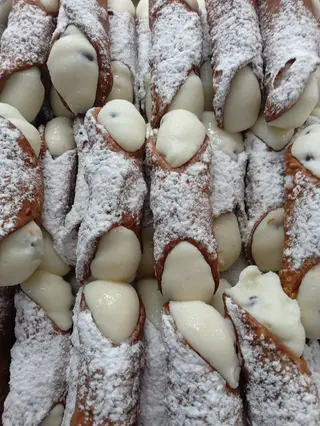 Cannolicchi con ricotta mignon cadauno 