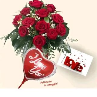 12 rose rosse . palloncino omaggio e biglietto LOVE 