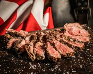 NEW YORK Strip steak