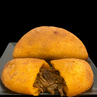 Empanada de Carne Mechada
