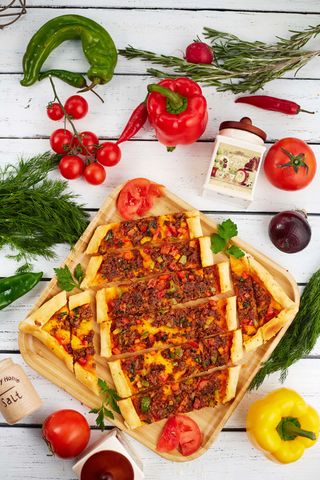 Пиде с говядиной (350 гр.)