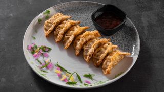 Kurczak & warzywa gyoza box